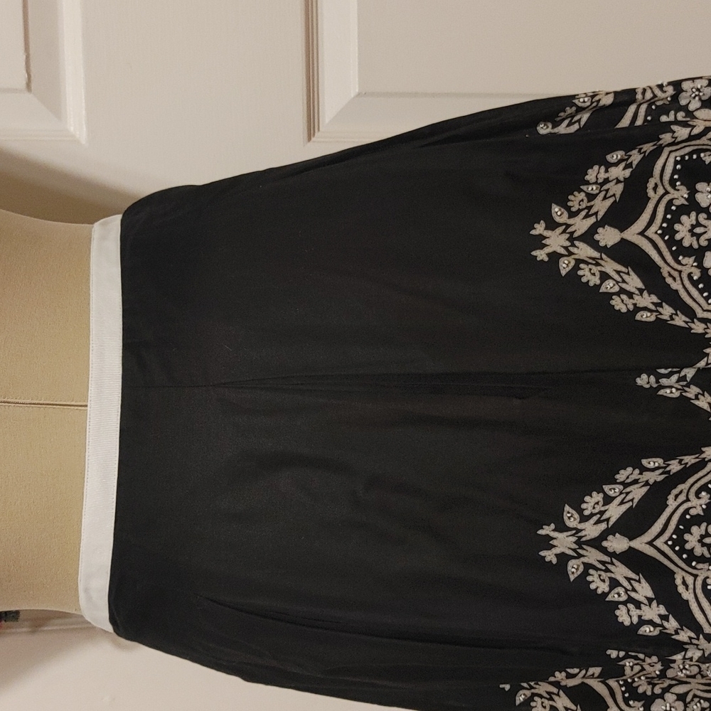 🍥 Loft Skirt - Picture 8 of 11